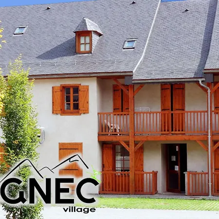 2 Pieces Pour 6 Personnes Avec Piscine A Pres De Saint-lary-soulan - Fr-1-504-84 شقة *