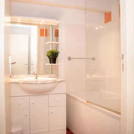 Apartamento 2 Pieces Pour 6 Pers. A - Fr-1-504-84